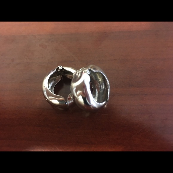 Vintage clip on sleeper earrings - Picture 2 of 4